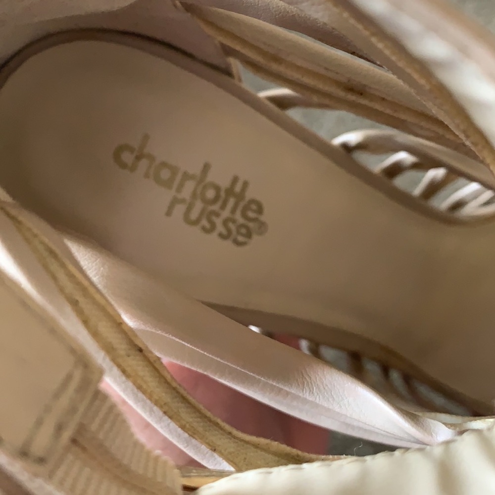 Heels - Picture 7 of 9